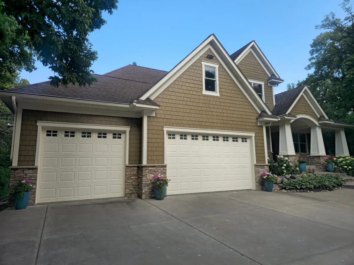 Craftsman Shingle Siding and Trim Painting in North Oaks, MN